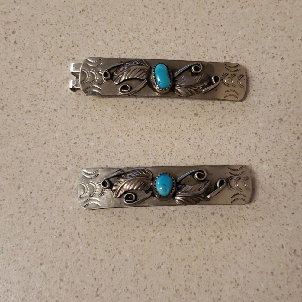 1 Pair of Turquoise and Silver Barrettes